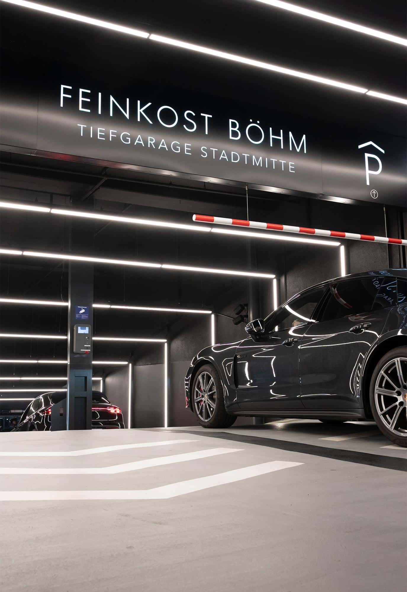 Tiefgarage Einfahrt